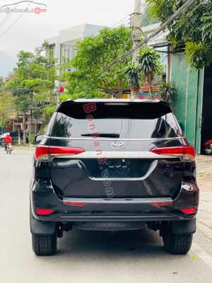 Xe Toyota Fortuner 2.7V 4x2 AT 2018