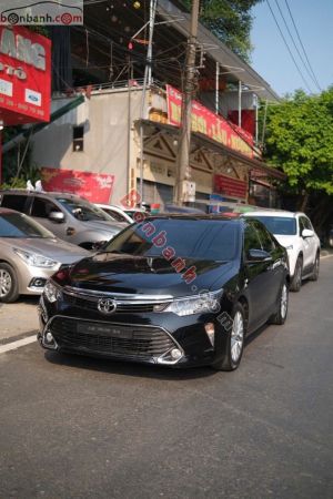 Xe Toyota Camry 2.0E 2017