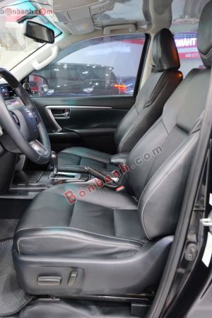 Xe Toyota Fortuner 2.4G 4x2 AT 2021