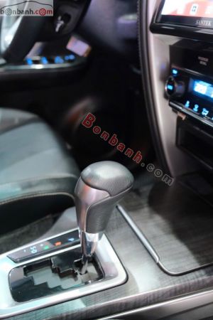 Xe Toyota Fortuner 2.4G 4x2 AT 2021