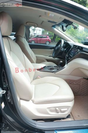 Xe Toyota Camry 2.0G 2020