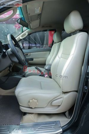 Xe Toyota Fortuner 2.5G 2013