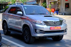 Xe Toyota Fortuner 2.5G 2015