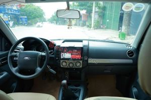Xe Ford Everest 2.5L 4x2 MT 2014